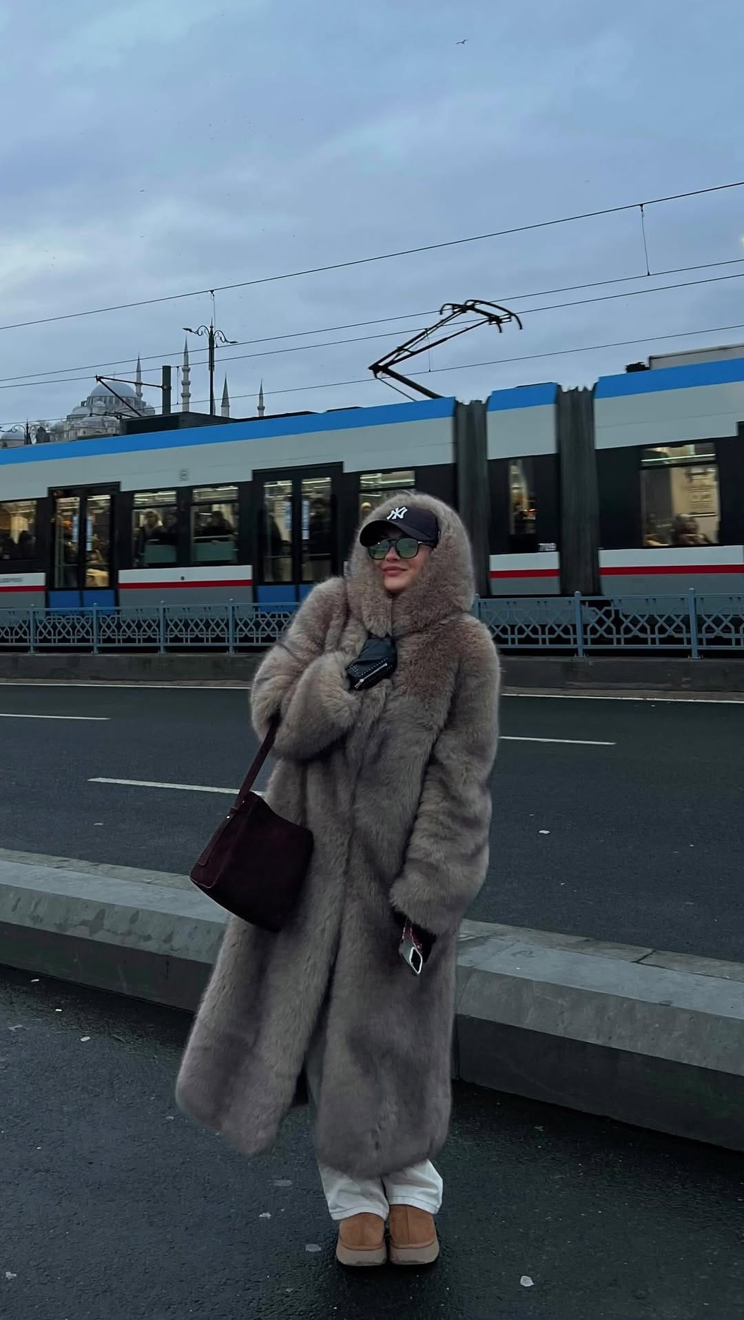 Post 6 by Uzm Dr. Ece Güngör on Instagram (video)