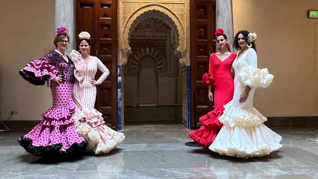 Post 8 by Rosapeula Moda Flamenca on Instagram (image)
