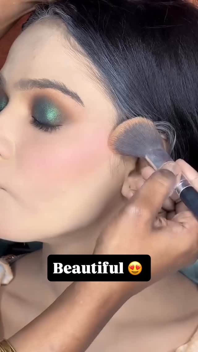 Post 6 by Sana Khushal on Instagram (video)