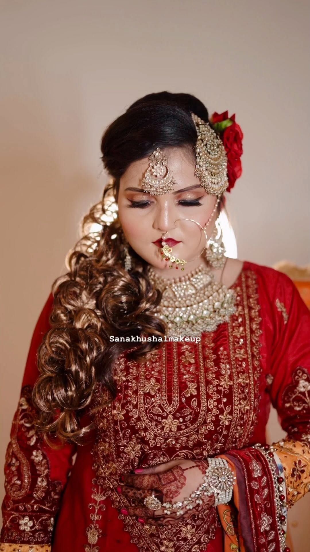 Post 8 by Sana Khushal on Instagram (video)