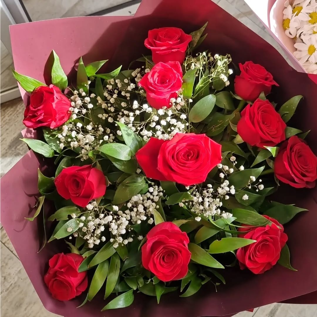 Post 7 by Flowers/Güllər/Цветы on Instagram (image)