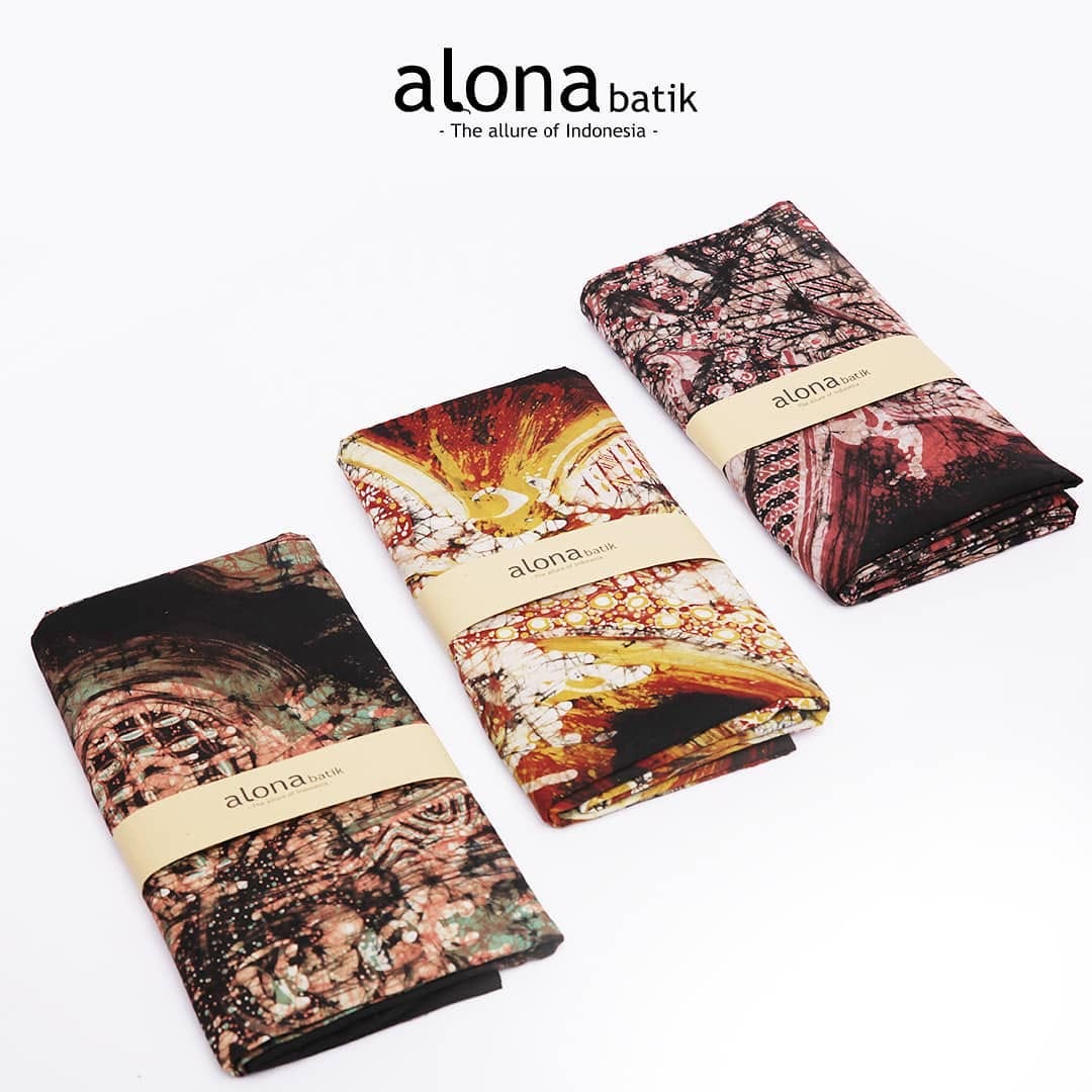 Post 6 by Alona Batik on Instagram (image)