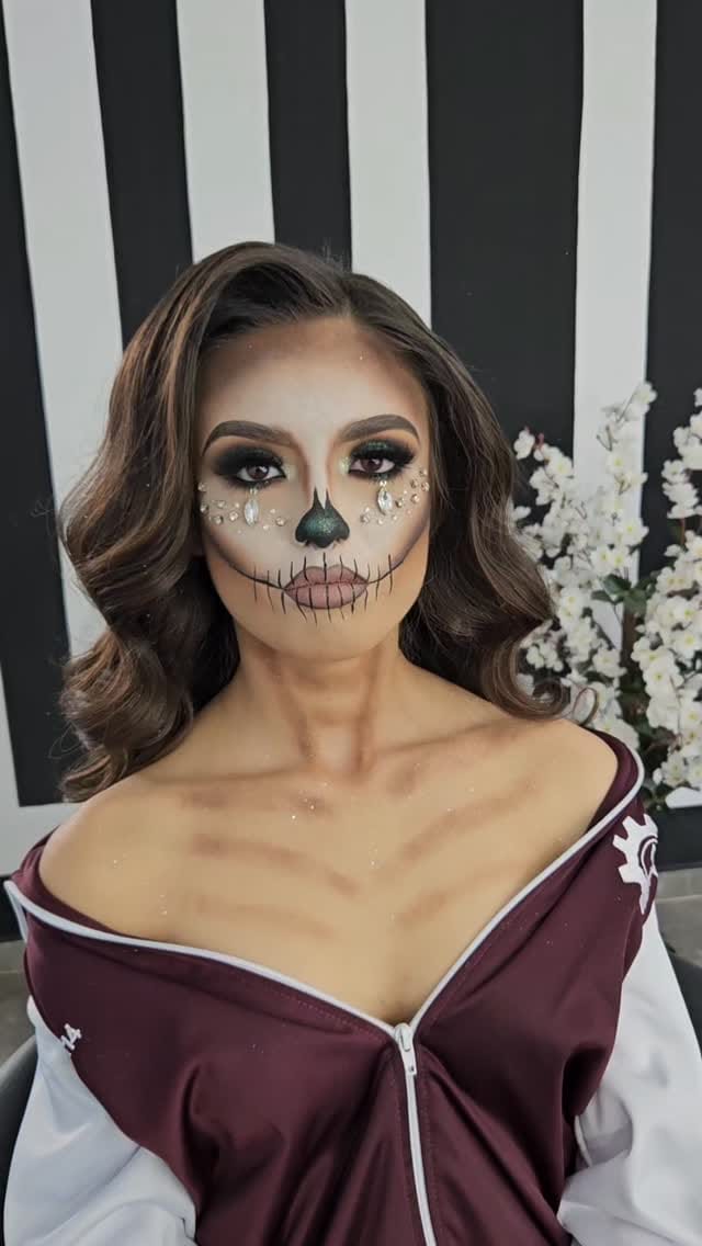 Post 6 by L I Z   M Á R Q U E Z 💋 on Instagram (video)