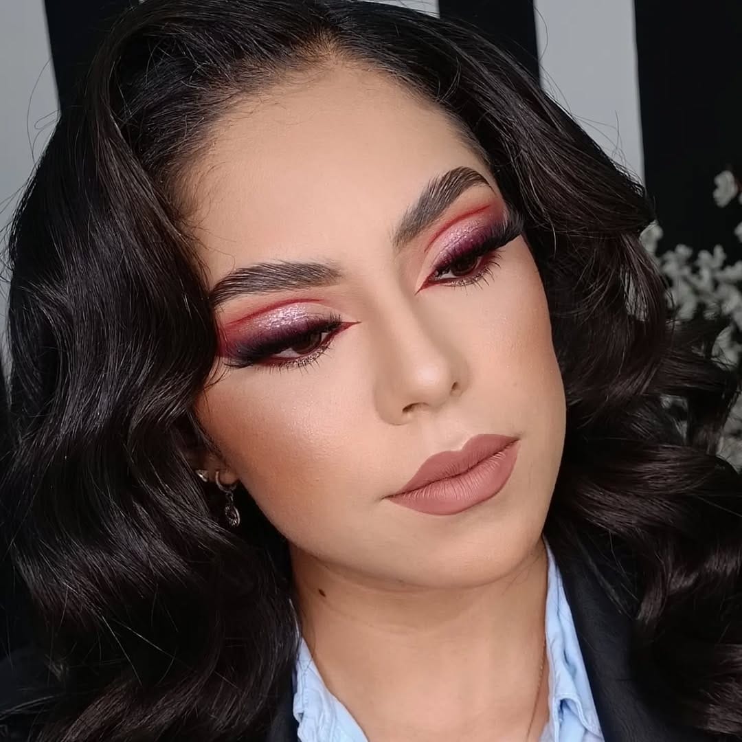 Post 10 by L I Z   M Á R Q U E Z 💋 on Instagram (carousel)