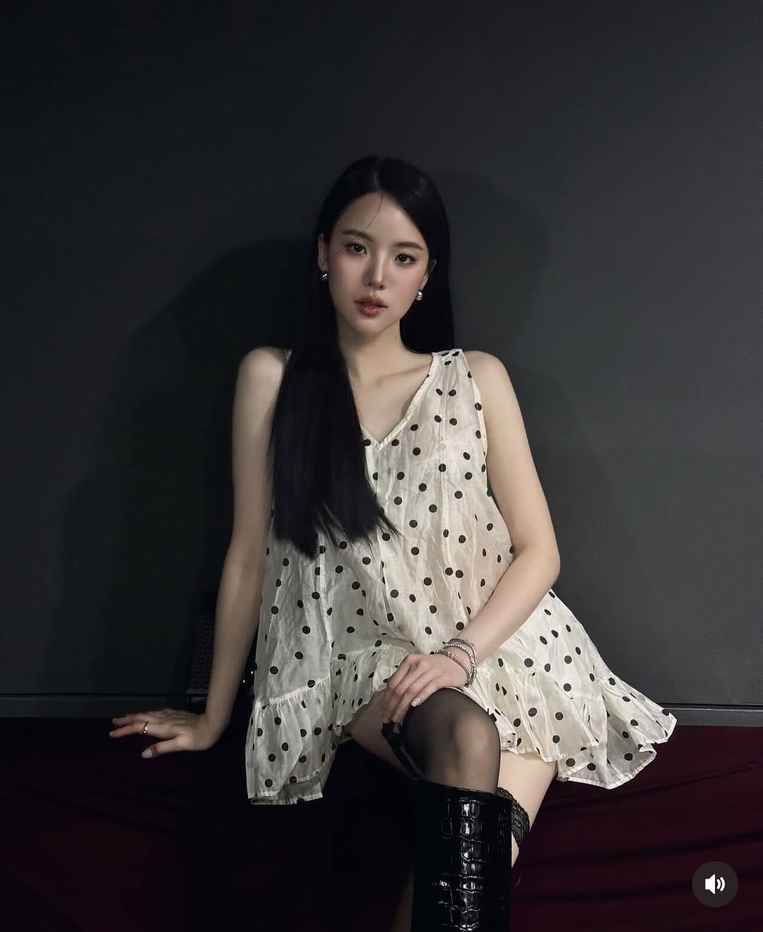 Post 10 by Disco Store / Seoul Style on Instagram (carousel)