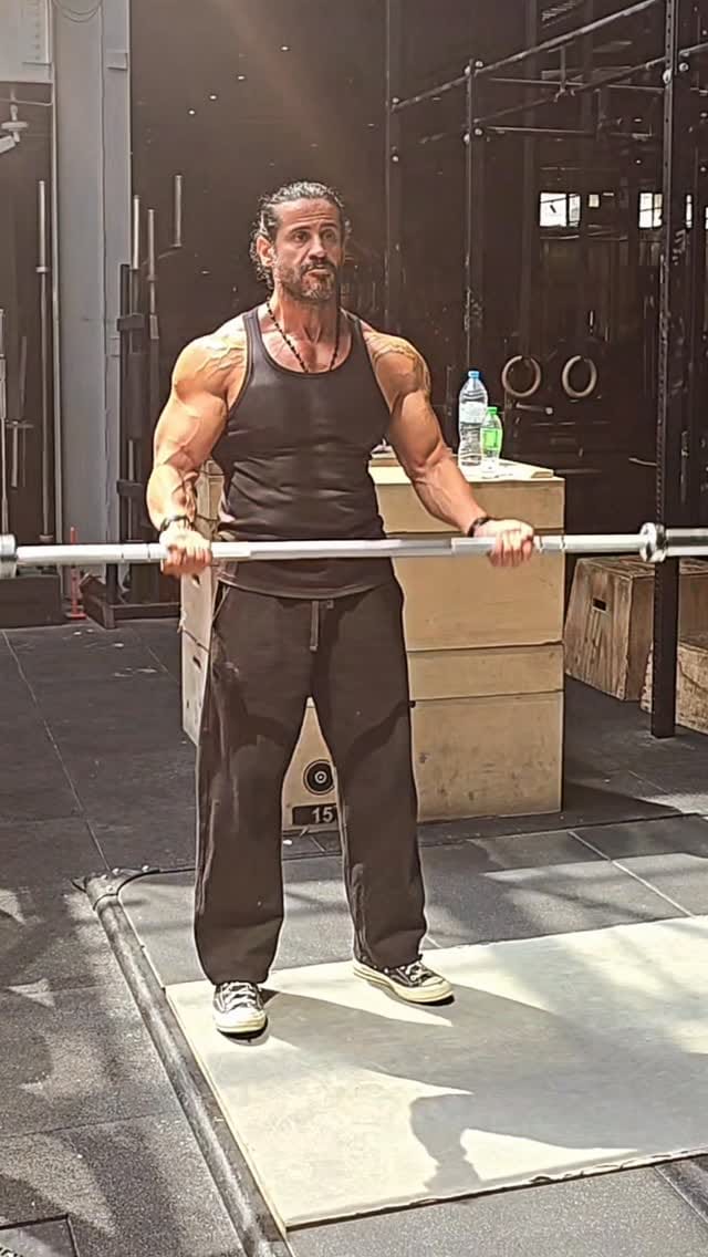 Post 4 by Feras Issa on Instagram (video)