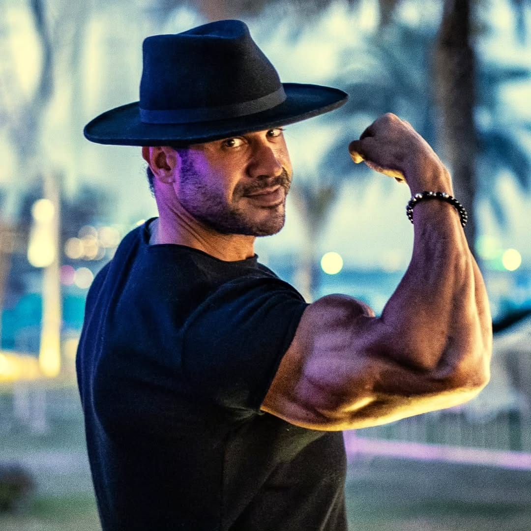Post 10 by Feras Issa on Instagram (image)