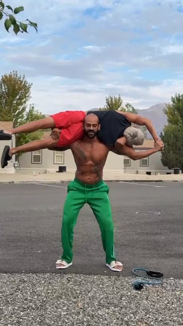 Post 5 by Jimmy Herrera on Instagram (video)