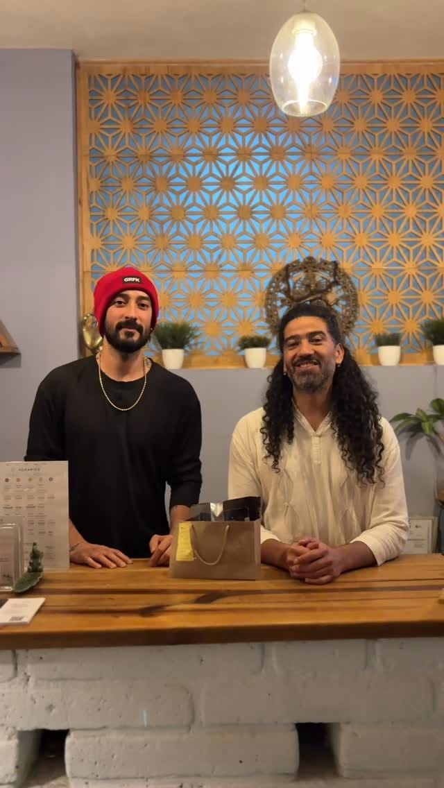 Post 2 by Árbol Del Yoga GDL on Instagram (video)