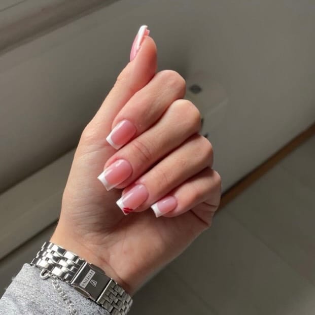 Post 4 by ✨ 𝐎 𝐍 𝐆 𝐋 𝐄 𝐒 ✨ on Instagram (image)