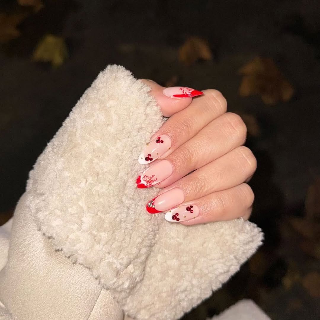 Post 5 by ✨ 𝐎 𝐍 𝐆 𝐋 𝐄 𝐒 ✨ on Instagram (image)