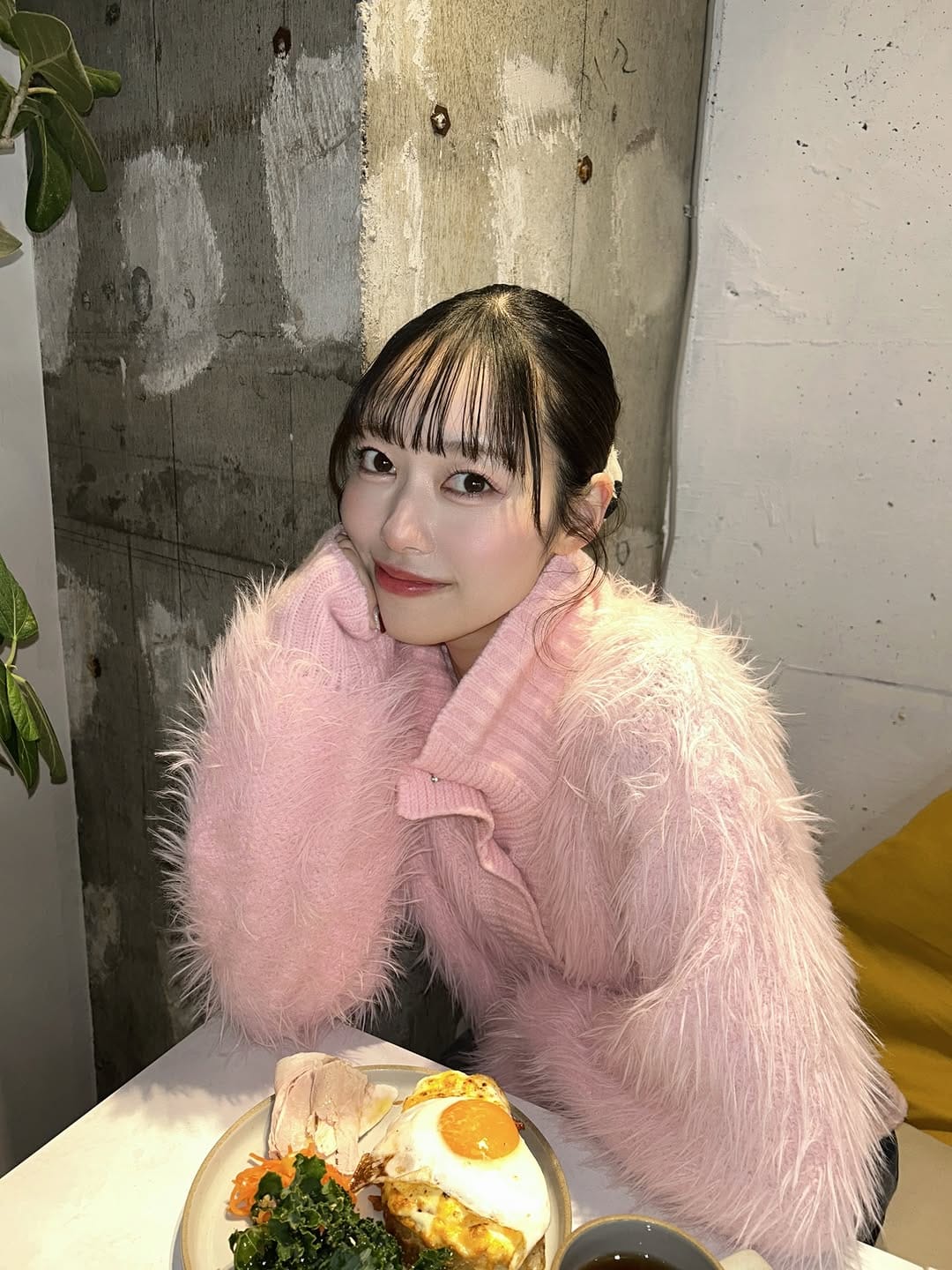 Post 4 by Manami on Instagram (carousel)