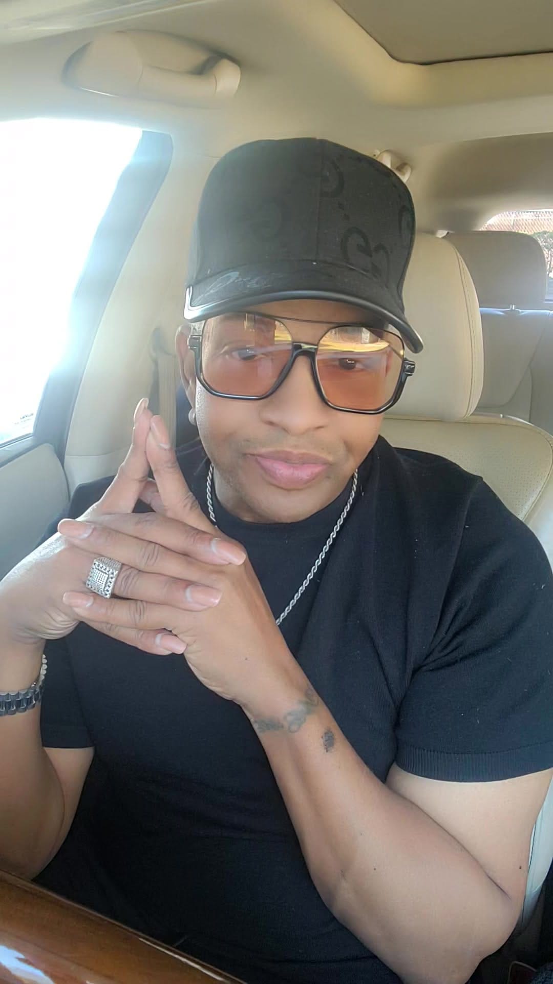 Post 2 by Flawless Oz on Instagram (video)