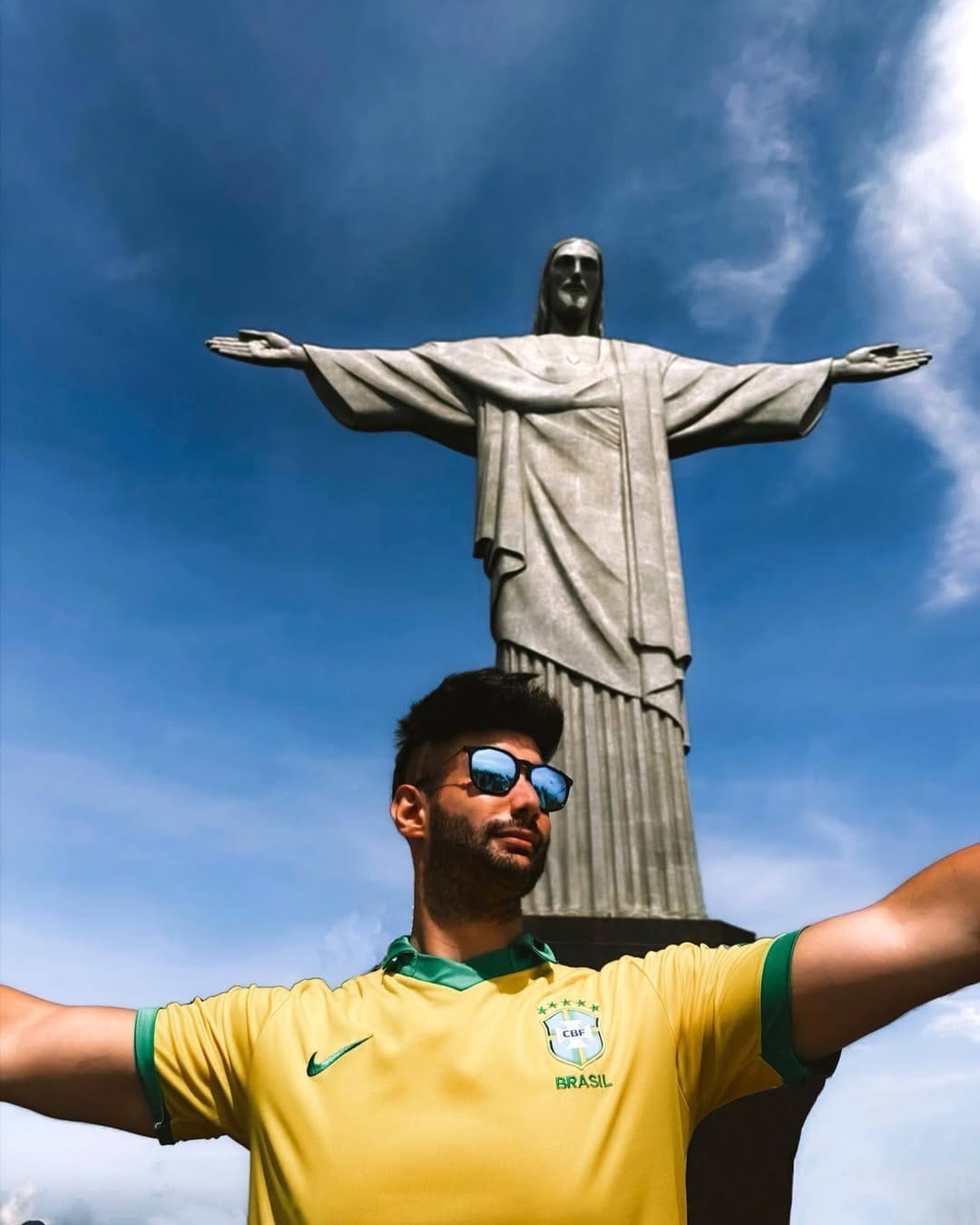 Post 9 by Mariano on Instagram (image)