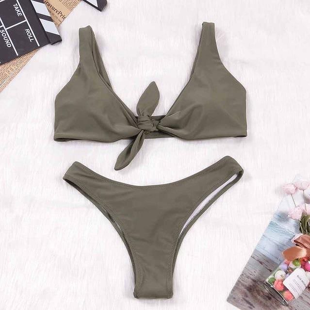 Post 3 by Dobre Clothing on Instagram (image)