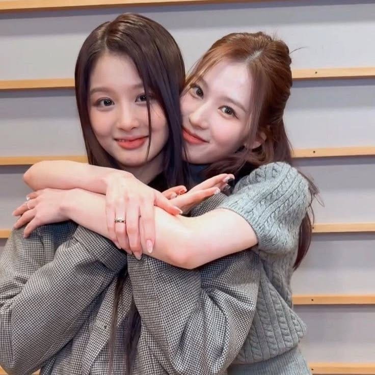 Post 7 by 𝗙𝗹𝗮𝘄!𝗟𝗲𝘀𝘀 on Instagram (image)