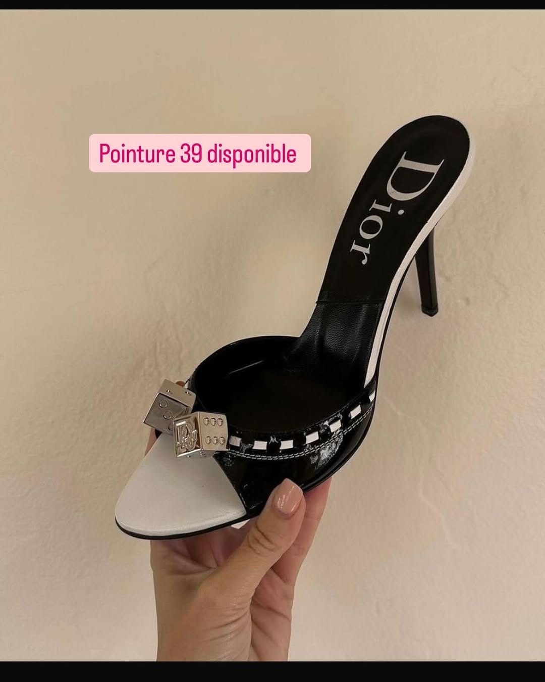 Post 3 by le détail qui chnage tout👠👟👜 on Instagram (carousel)