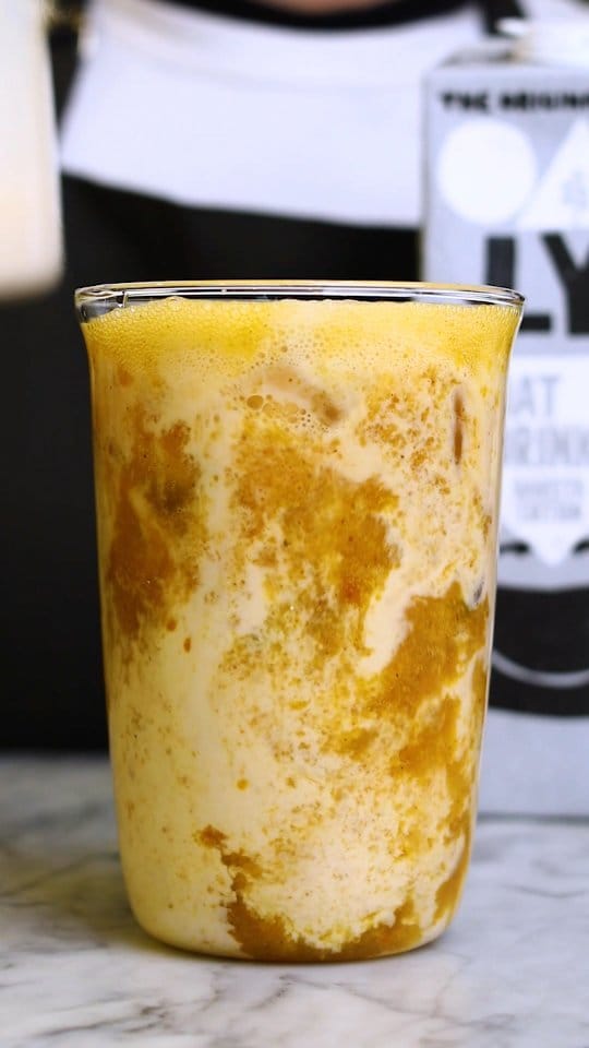 Post 5 by Matcha México on Instagram (video)