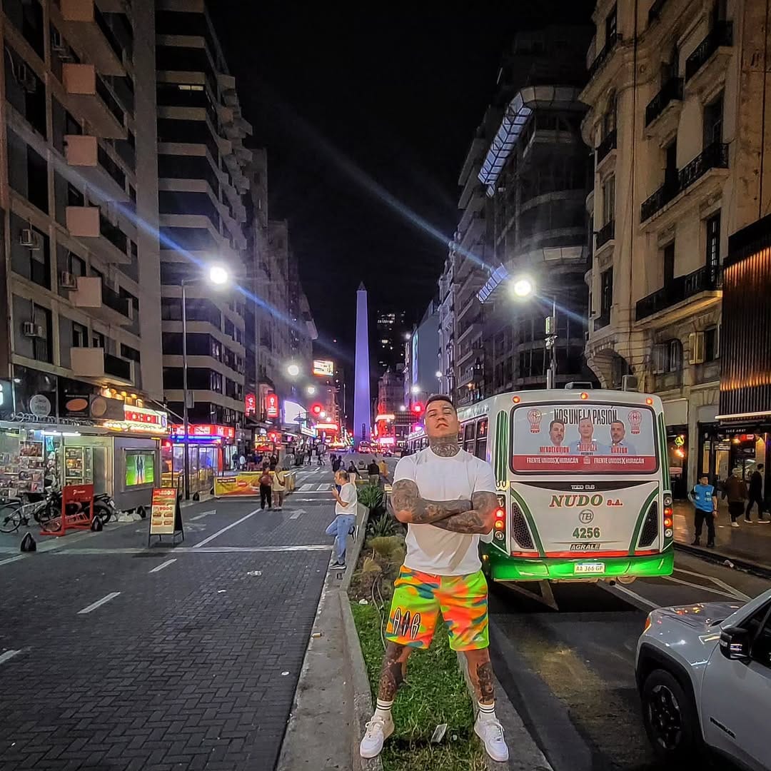 Post 10 by Alx Tirado on Instagram (image)