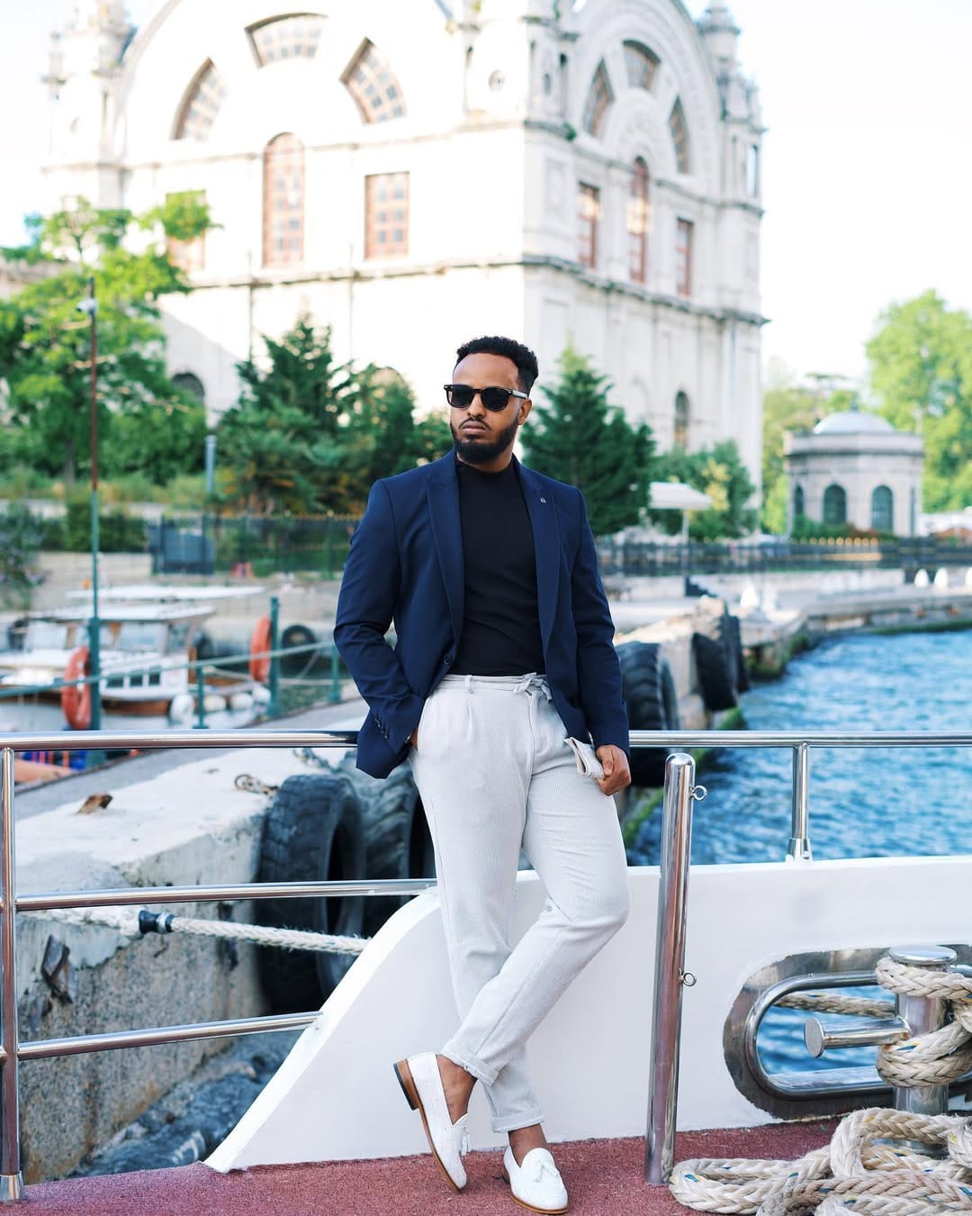 Post 10 by HASSO | Fashion x Fitness x Lifestyle on Instagram (carousel)