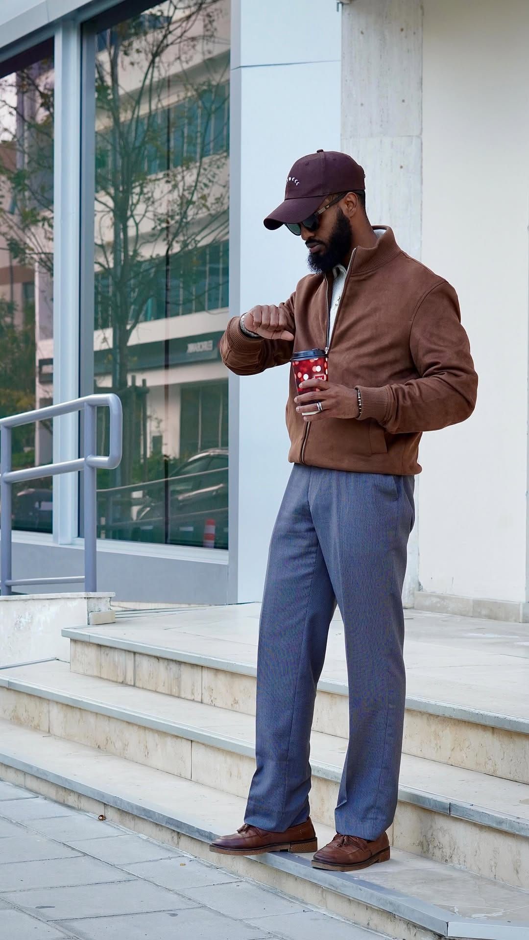 Post 4 by HASSO | Fashion x Fitness x Lifestyle on Instagram (video)