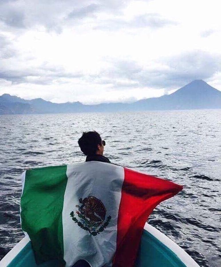 Post 10 by Carlos Lobato on Instagram (image)