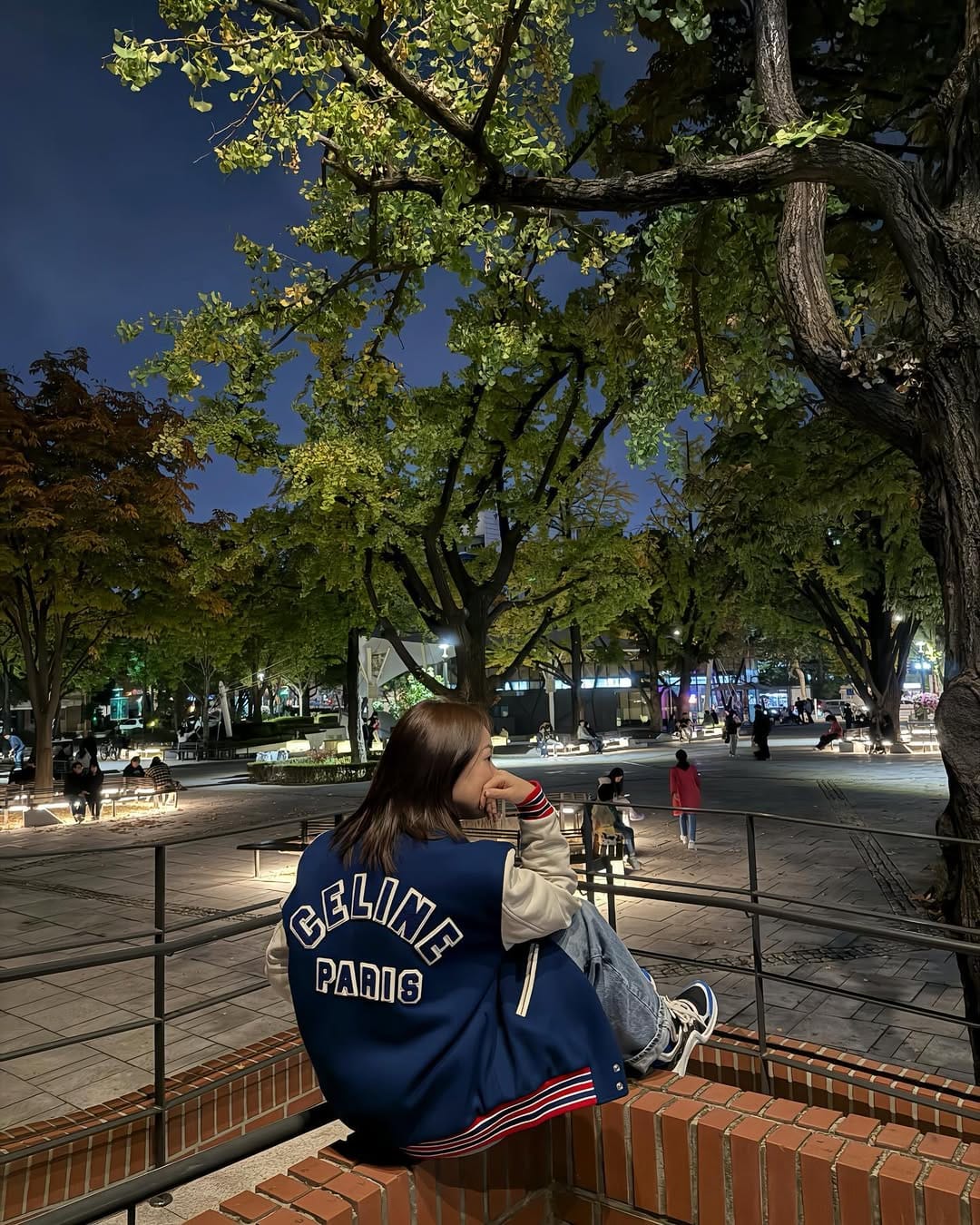 Post 9 by 씬디 on Instagram (carousel)