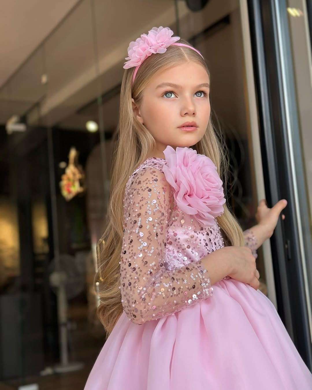 Post 10 by Wholesale Kids Clothes 🦄 on Instagram (carousel)