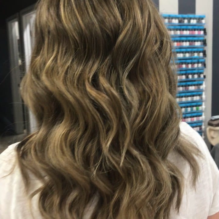 Post 9 by UNIQUE BEAUTY SALON AND SPA on Instagram (video)