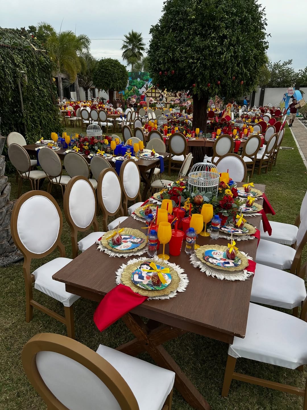Post 1 by Eventos Jennifer Valenzuela on Instagram (carousel)