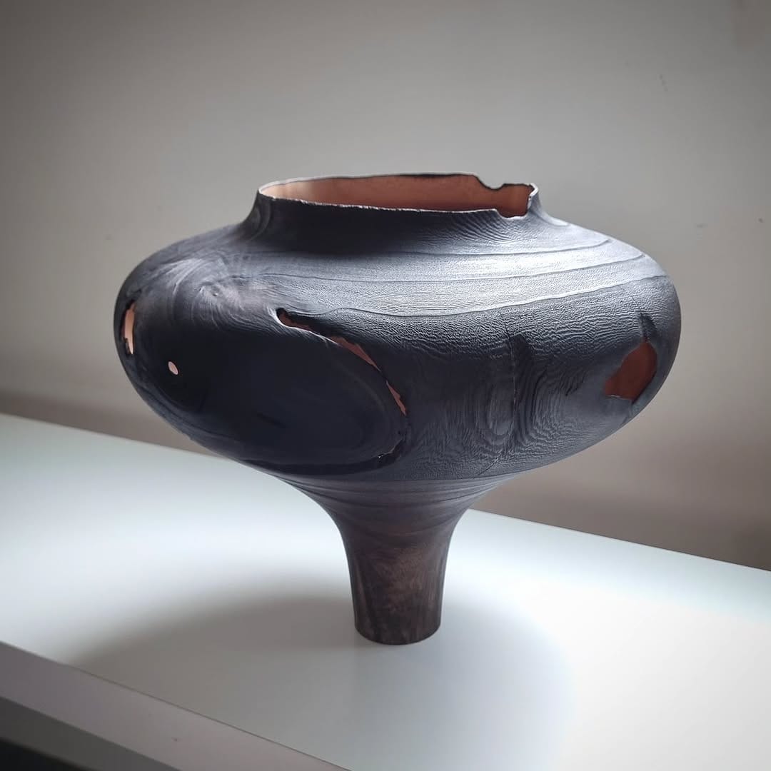 Post 5 by +樹 플러스 수 woodturning on Instagram (carousel)
