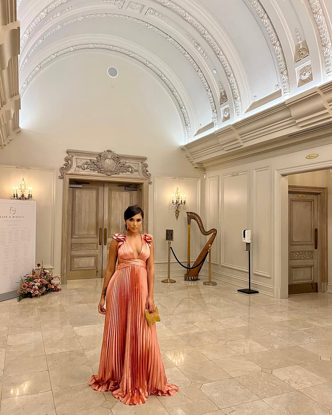 Post 1 by 𝑳𝒖𝒔𝒉 𝑳𝒂𝒔𝒔𝒊𝒆 on Instagram (image)