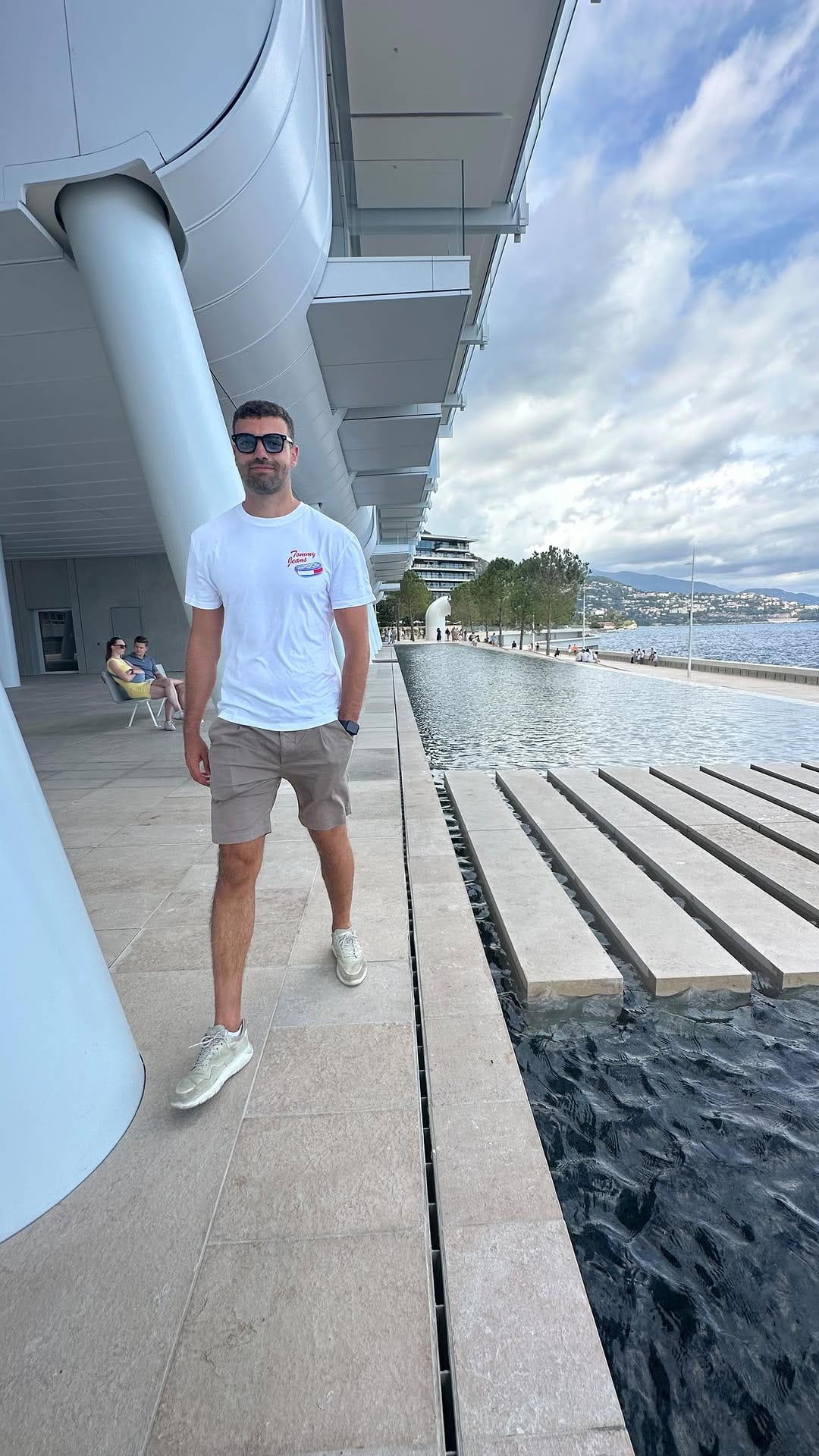 Post 6 by Hugo-Francesco 🇫🇷 on Instagram (video)