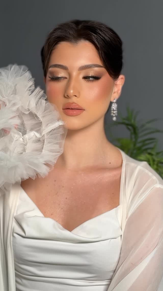 Post 6 by Doaa Artist💄 on Instagram (video)