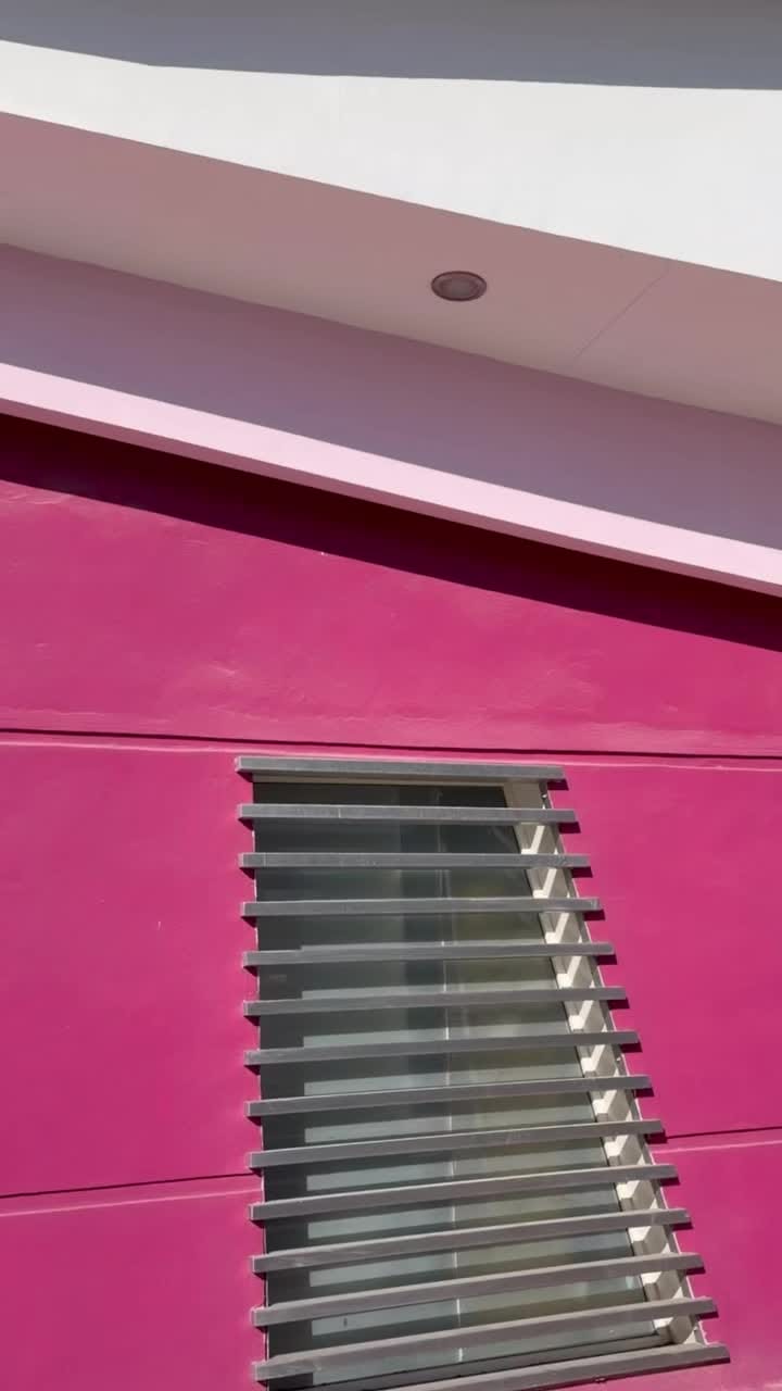 Post 5 by Woman Gym on Instagram (video)