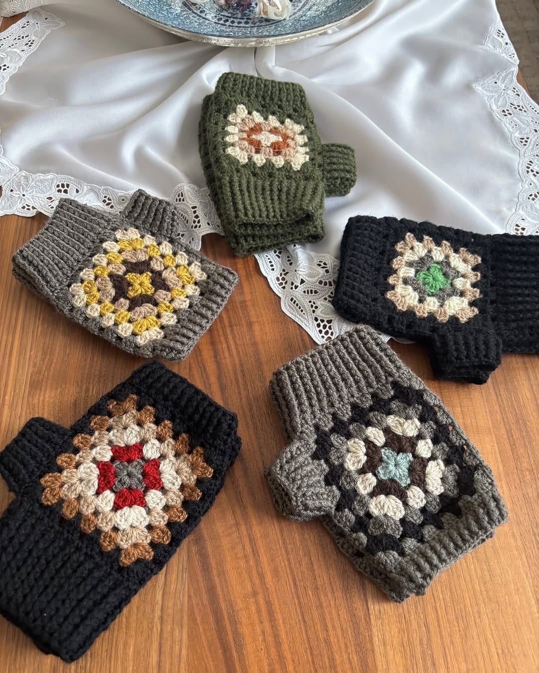 Post 10 by Kartanem Örgü Evi on Instagram (image)