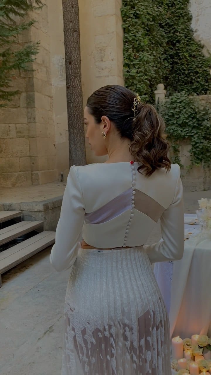 Post 8 by Tulle Rouge Atelier - Novias on Instagram (video)
