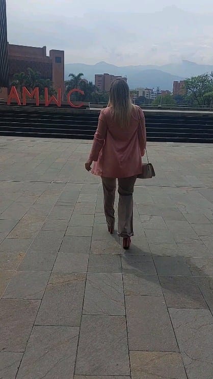 Post 9 by Centro Medico Estético on Instagram (video)