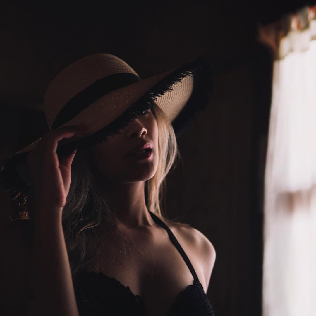 Post 4 by 𝐏𝐚𝐨𝐥𝐚 Perez | 𝐕𝐚𝐧𝐜𝐨𝐮𝐯𝐞𝐫 𝐌𝐨𝐝𝐞𝐥 on Instagram (image)