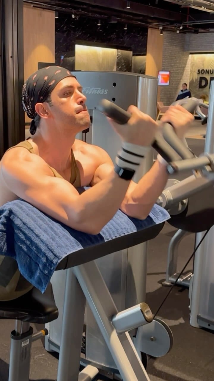 Post 1 by میثم خان/sam sahne on Instagram (video)