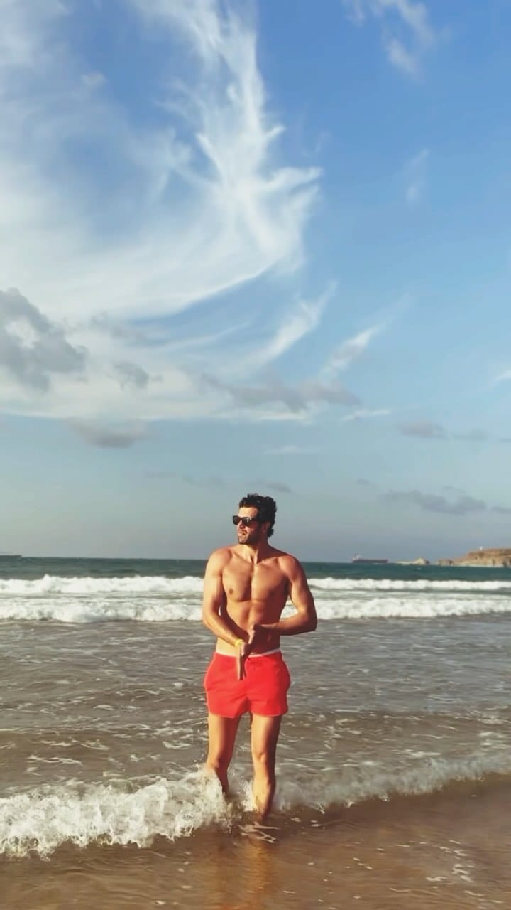 Post 3 by میثم خان/sam sahne on Instagram (video)