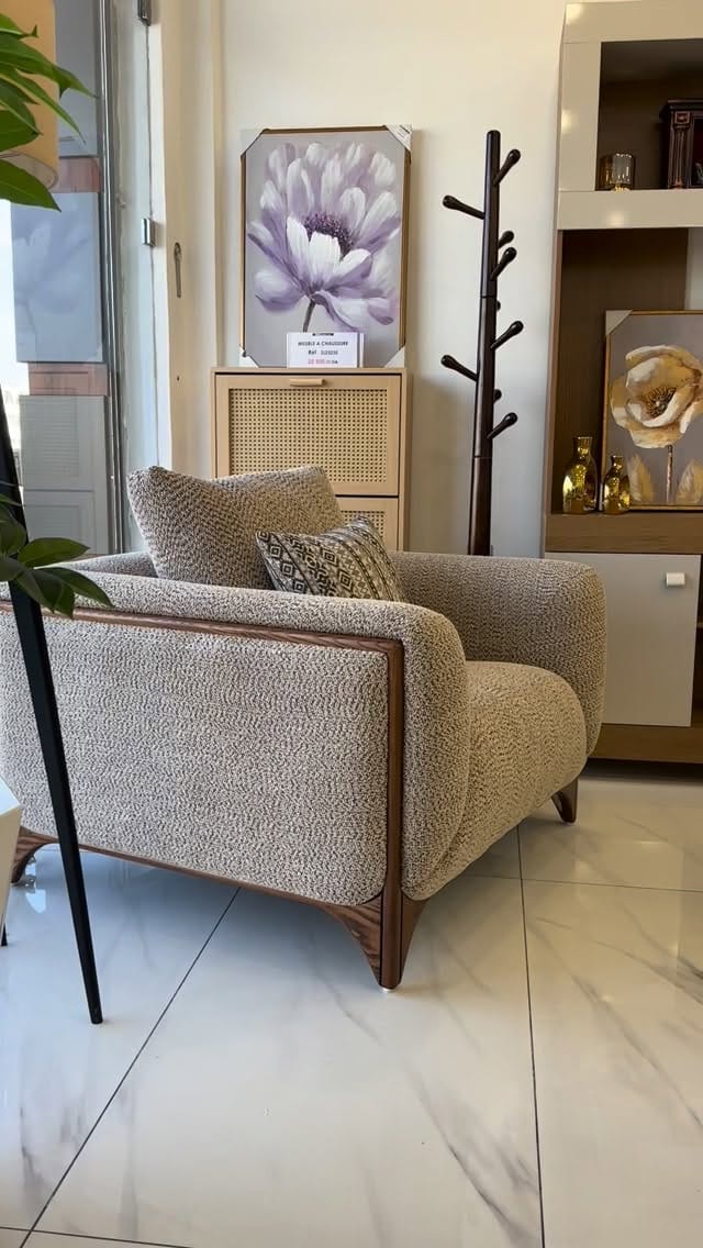 Post 2 by H&B Meubles on Instagram (video)