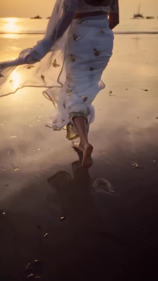 Post 6 by Anshu Gautam on Instagram (video)