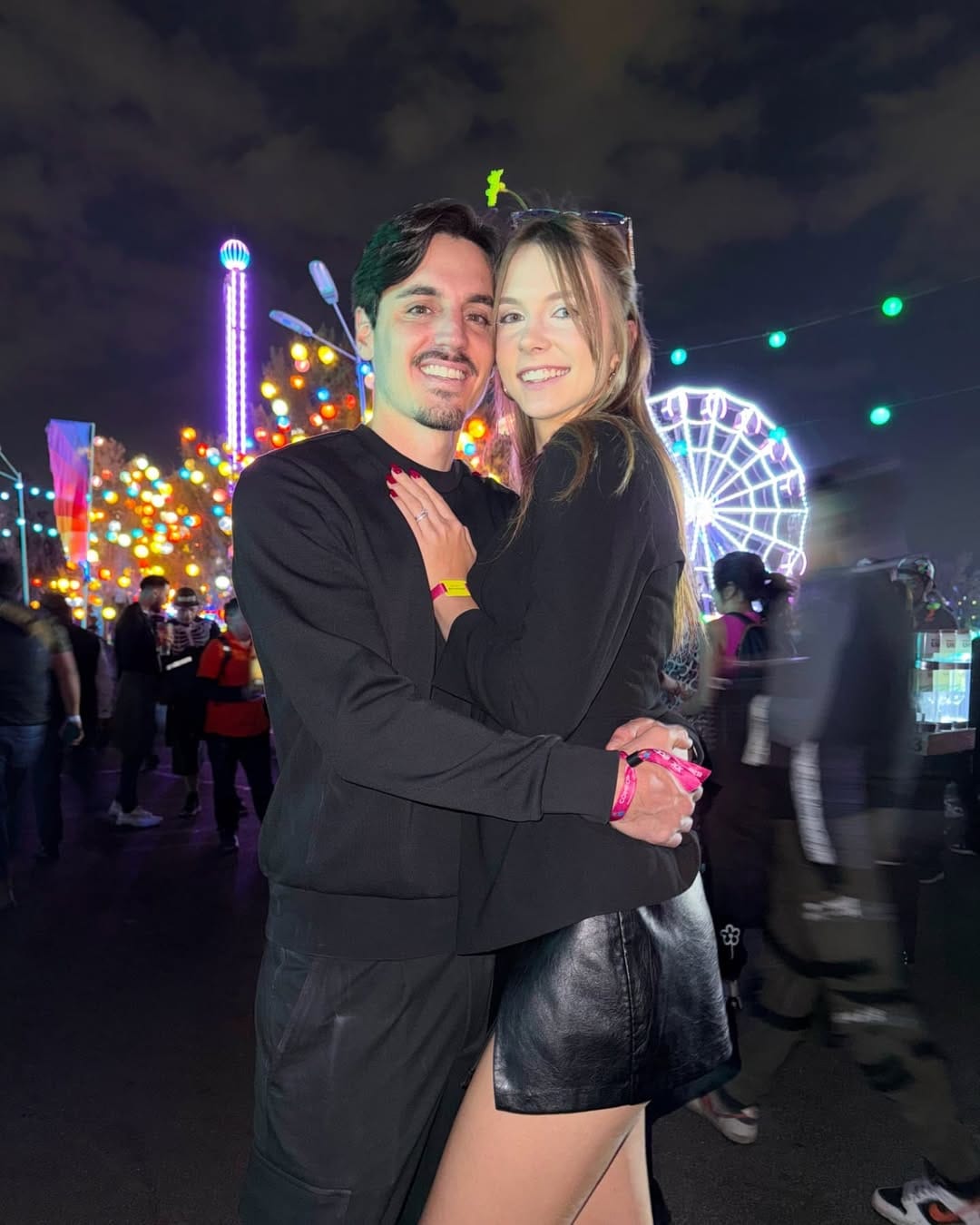 Post 9 by Mateo & Lisanna on Instagram (carousel)