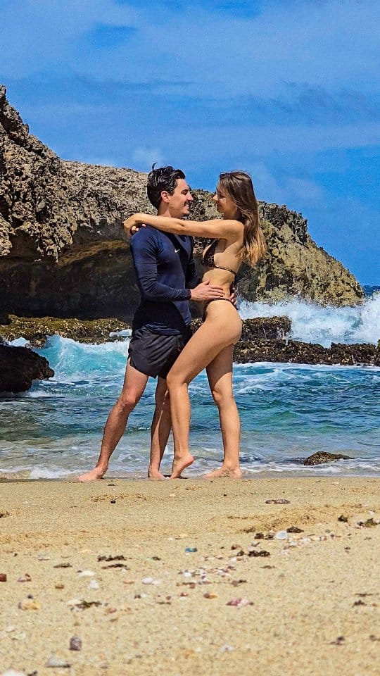 Post 10 by Mateo & Lisanna on Instagram (video)