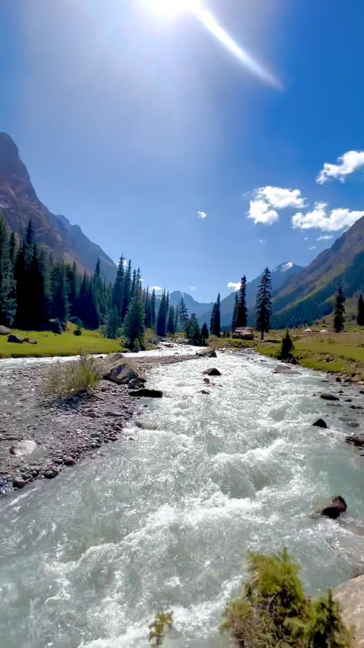 Post 1 by Travel the world🌍 on Instagram (video)
