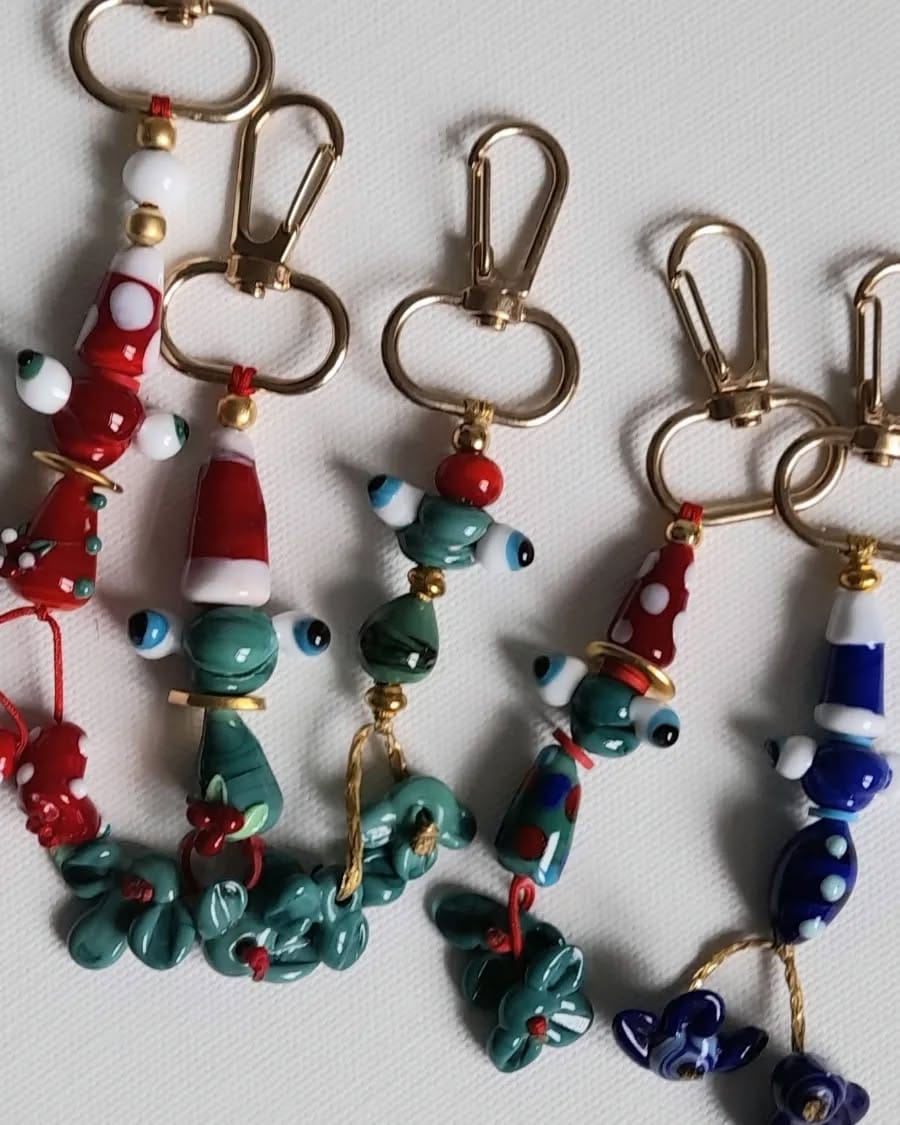 Post 5 by Glassbead&bag&jewelry on Instagram (carousel)