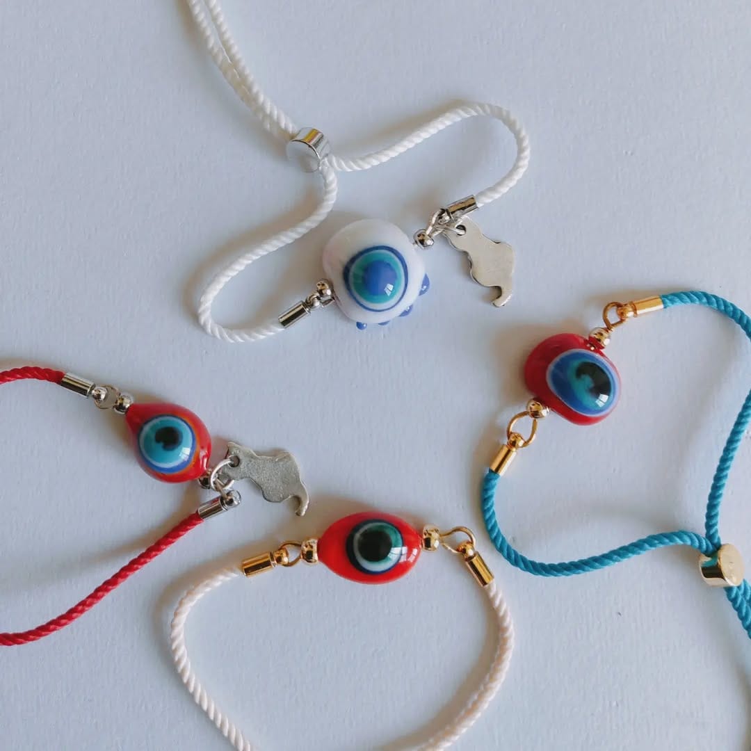 Post 4 by Glassbead&bag&jewelry on Instagram (carousel)