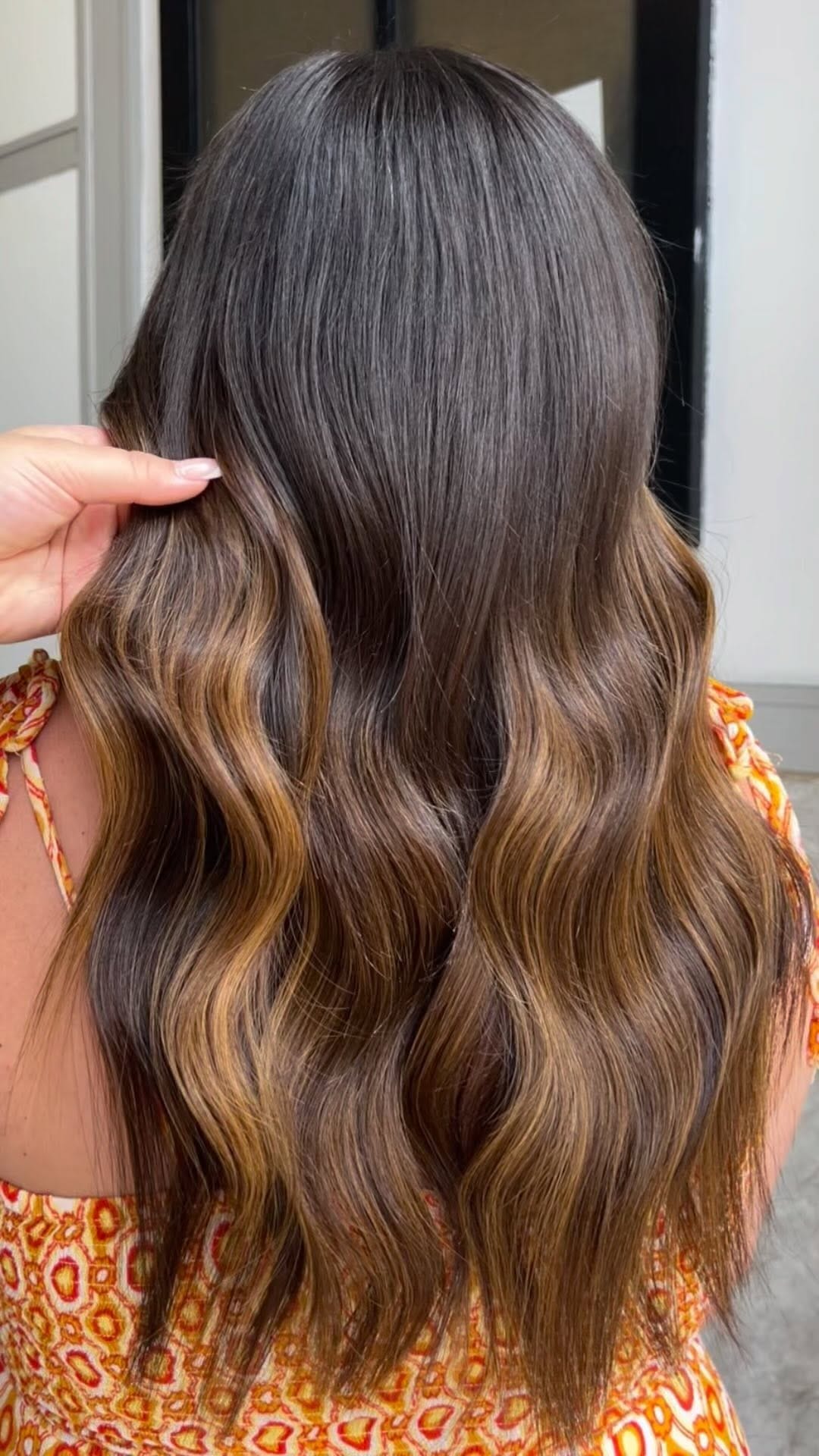 Post 1 by Hanna Owen, Hair Artist on Instagram (video)
