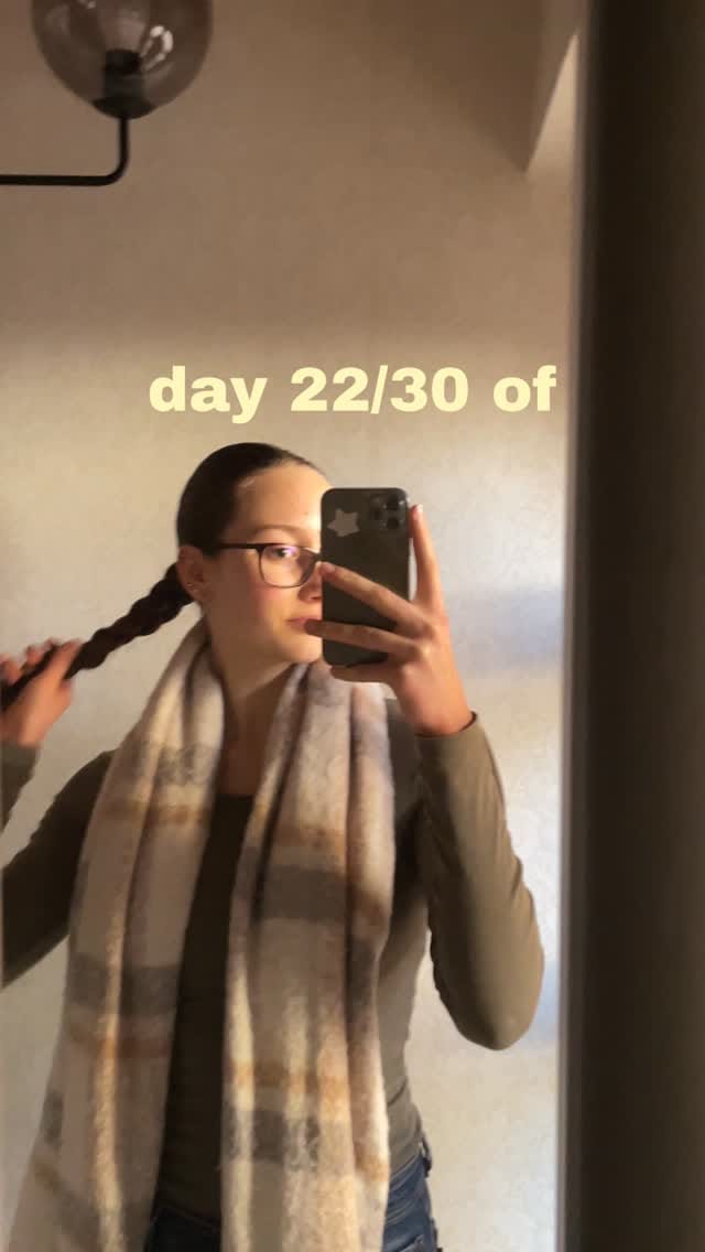 Post 1 by Eszter Szilágyvári on Instagram (video)